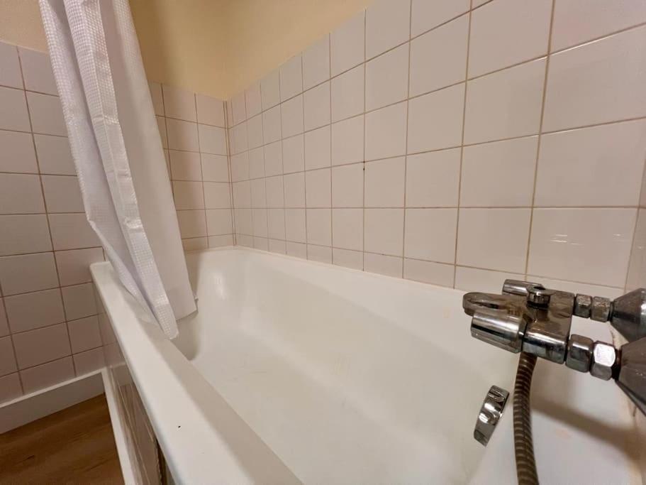 Appartement Climatise 4Prsn Au Pied De La Citadelle 贝桑松 外观 照片